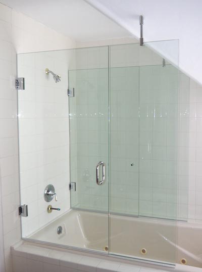 Tub doors & panels with glass to ceiling anchors - chrome hardware - D-handle